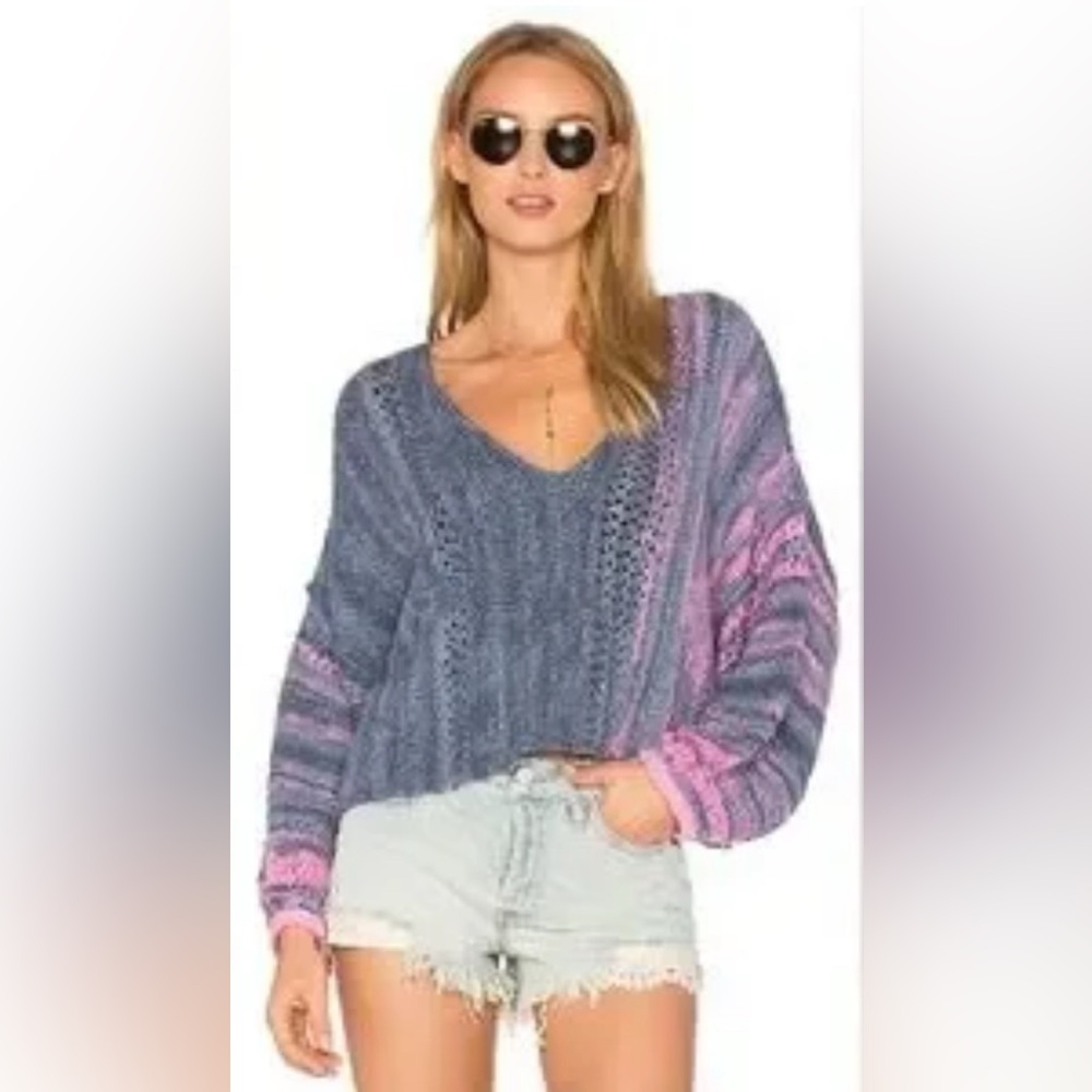 Free People Amethyst‎ Oversized Cropped sweater.